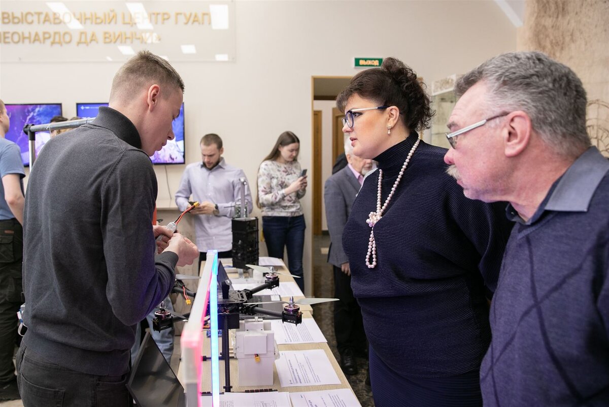 Фотографии с выставки в ГУАП