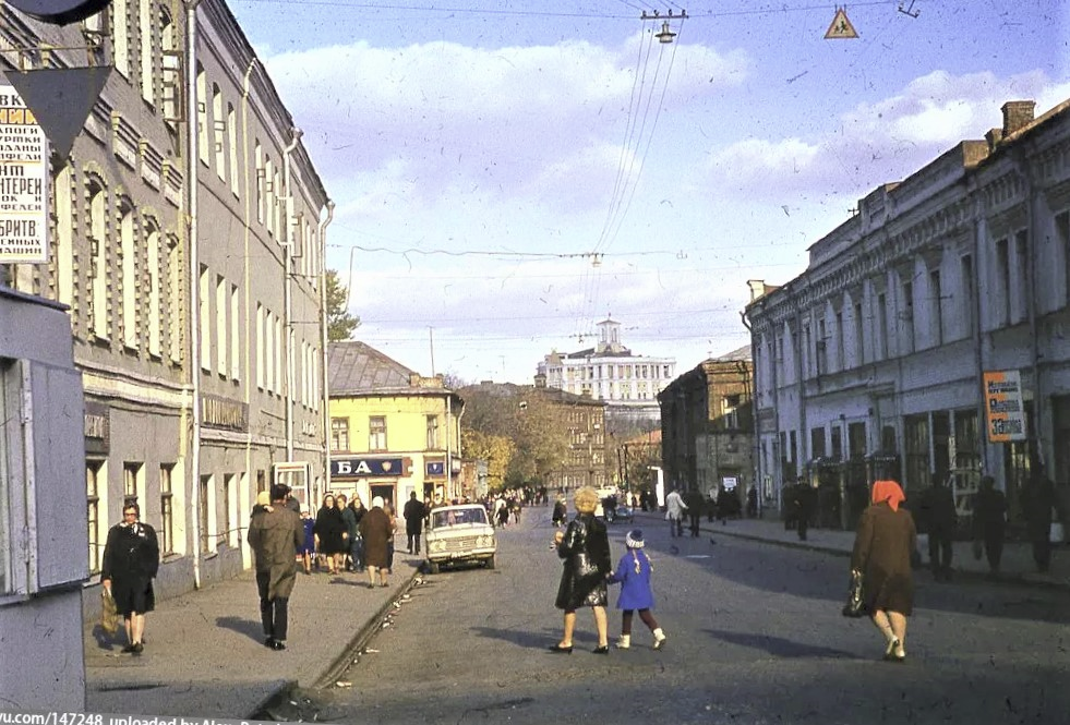 Селезневская улица, 1973 год. Автор Юрий Славин.