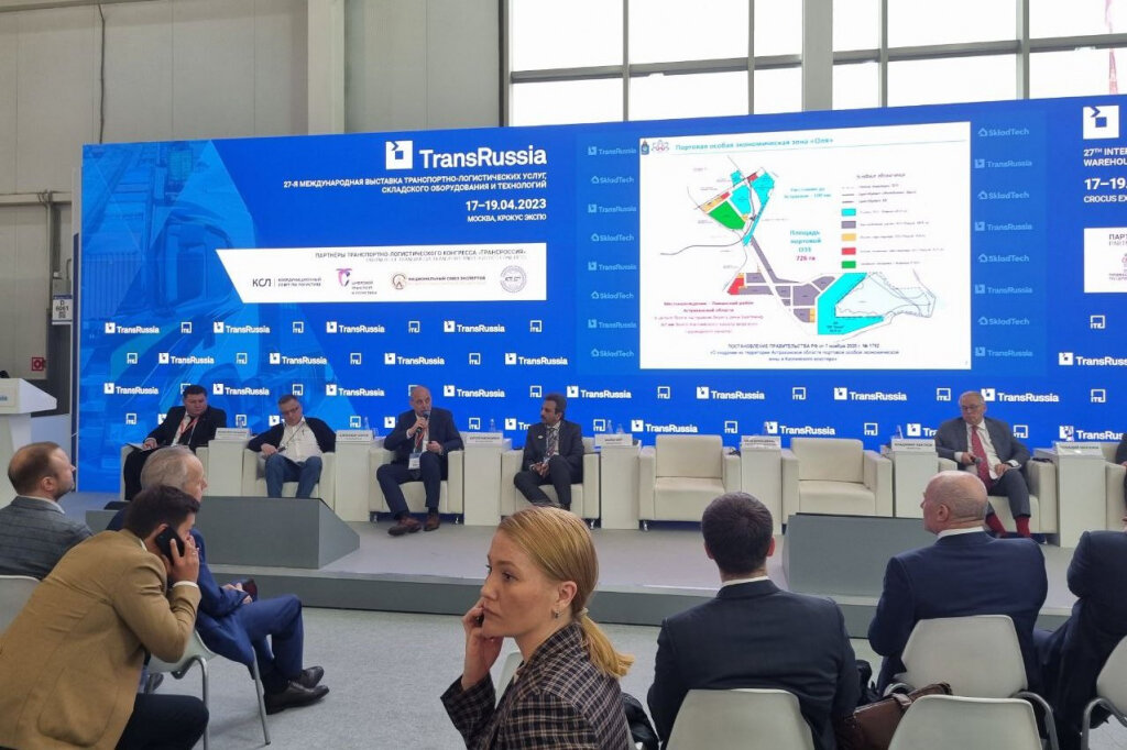 На форуме обсудили реализацию инвестпроектов в портовой ОЭЗ / Фото: ОЭЗ "Лотос"  📷

