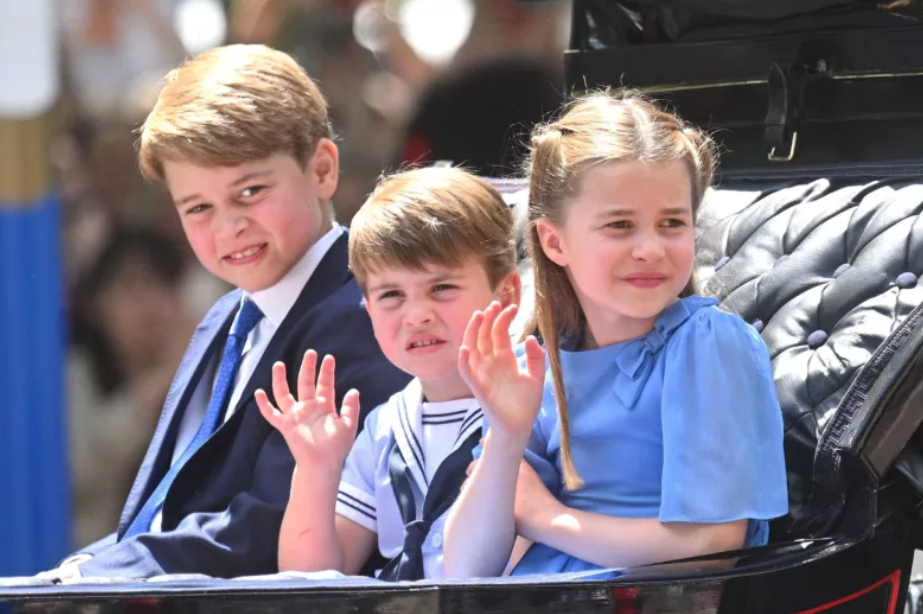 Принц джордж уэльский 2023. Принц и принцесса уэльские август 2024. Принц и принцесса уэльские август 2024. Принц джордж и луи. Принц и принцесса уэльские август 2024.