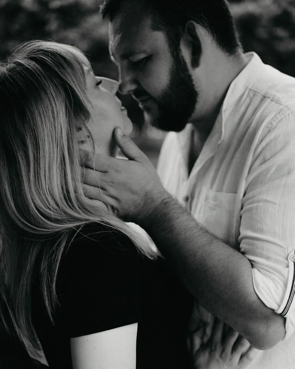 Почему она выносит мозг?