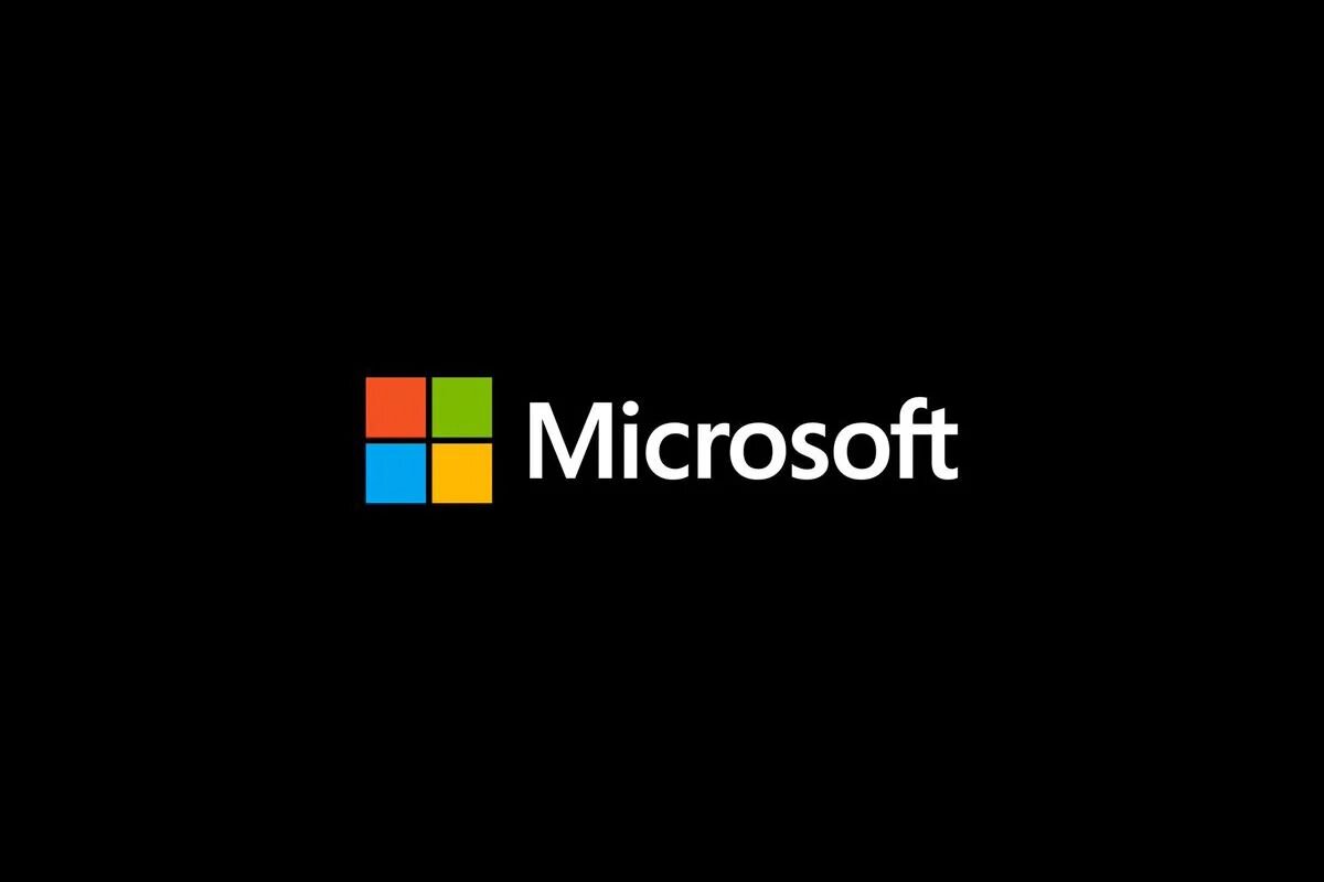 Издание «Коммерсантъ», сославшееся на представителей IT-индустрии, сообщило о том, что Microsoft начала предлагать многим российским компаниям продление лицензий на использование ПО.