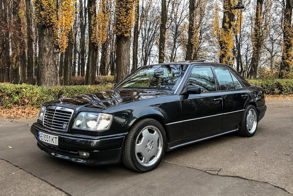 Mercedes W124: история легендарной машины, Автомобильная жизнь