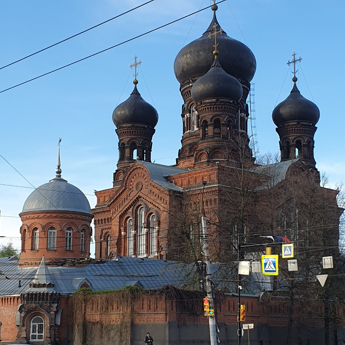 "Красная церковь". Церковь Введения во храм Пресвятой Богородицы. Модерн. 