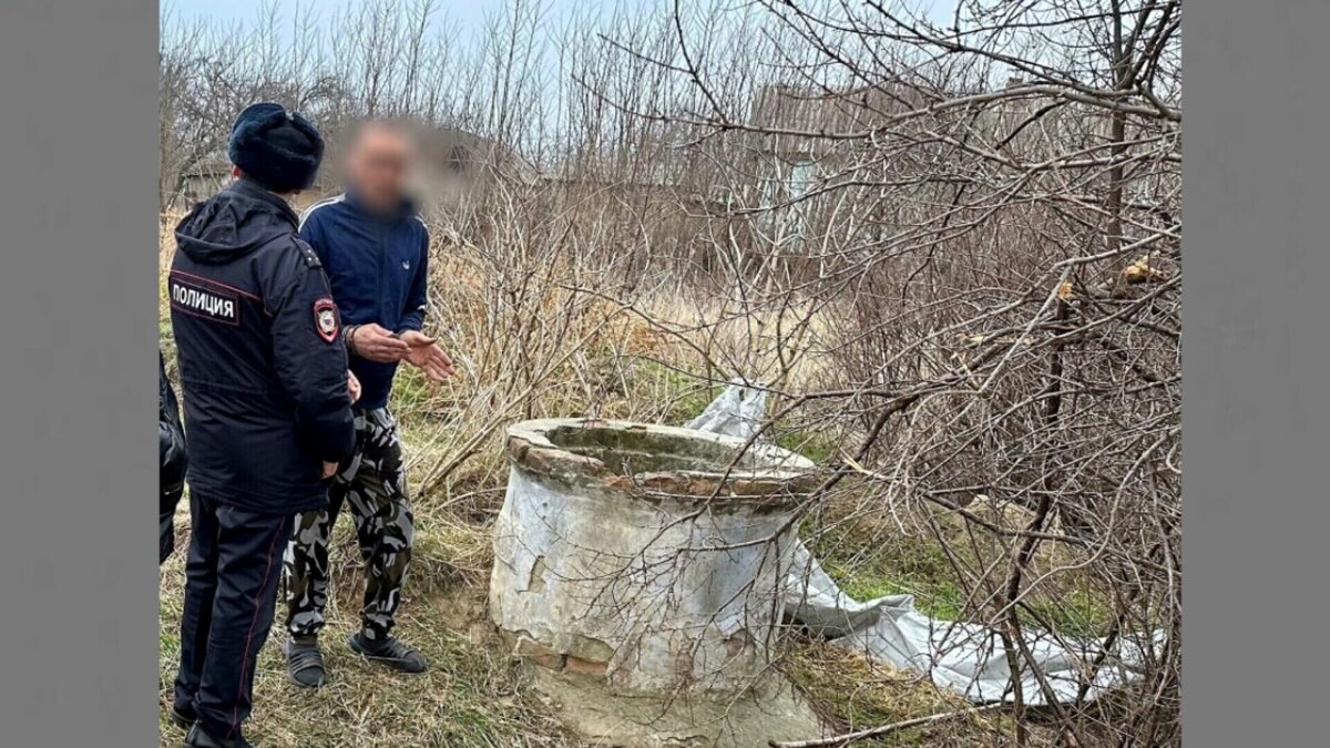     Ранее сам убийца был приговорен к длительному сроку заключения, сообщили в Следственном управлении СКР по Ставрополью.