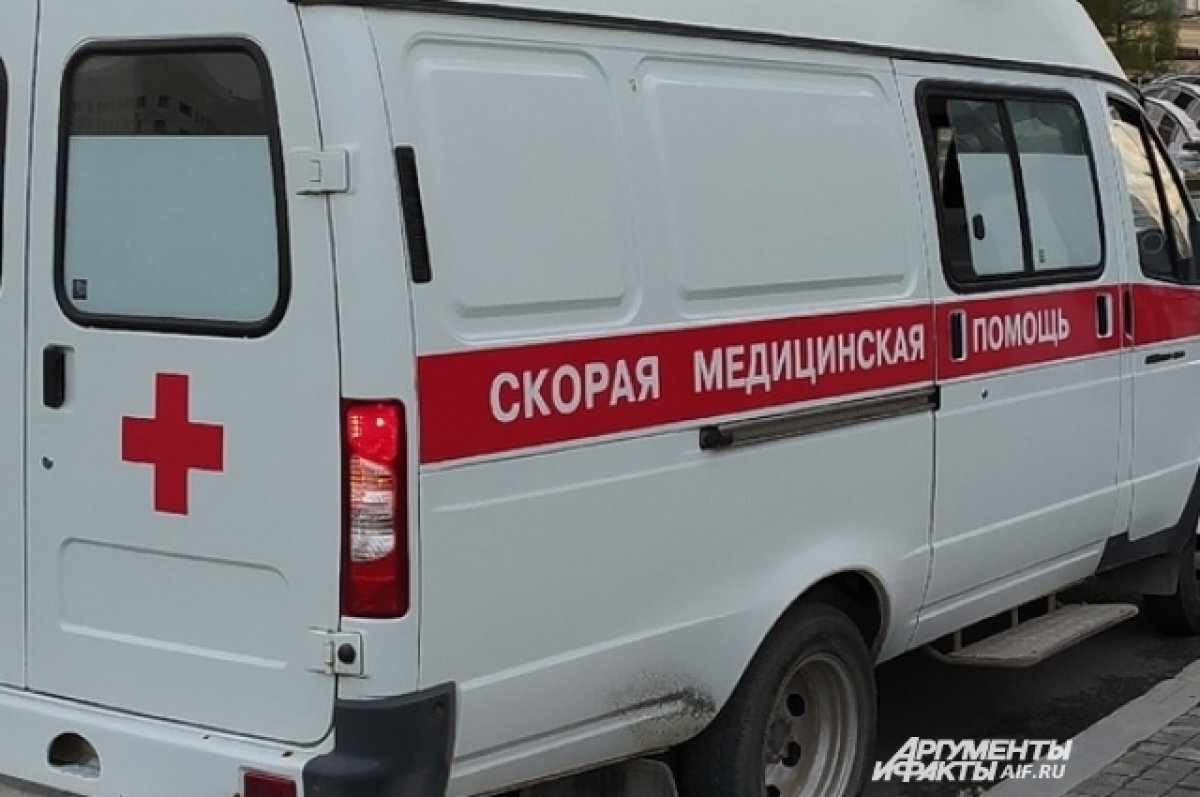    Тело 30-летней жительницы Пермского края нашли под окнами дома в Петербурге