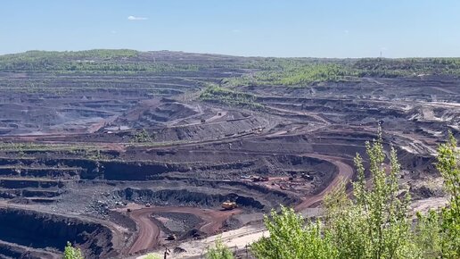 Карьер по добыче железной руды Михайловского ГОКа, г. Железногорск, Курская область, май 2023г.