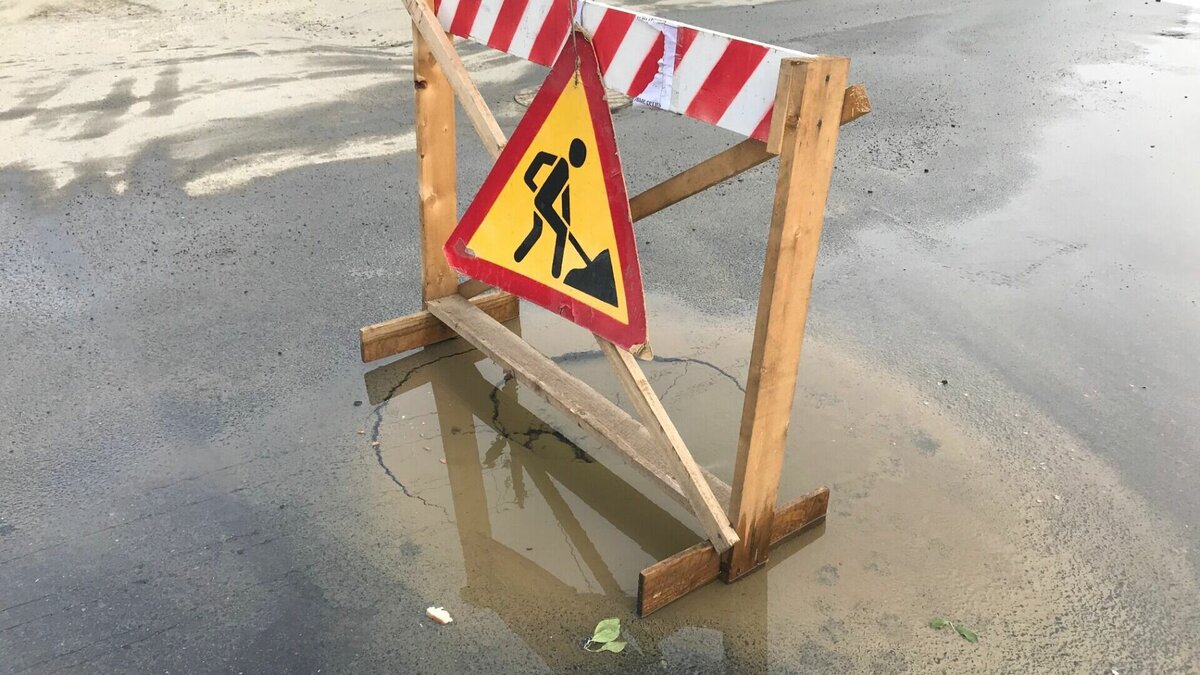     Жители села Вад Нижегородской области жалуются на разваливающийся автомобильный мост. По их мнению, ездить по нему уже опасно. Об этом граждане рассказали в группе «Кстати».