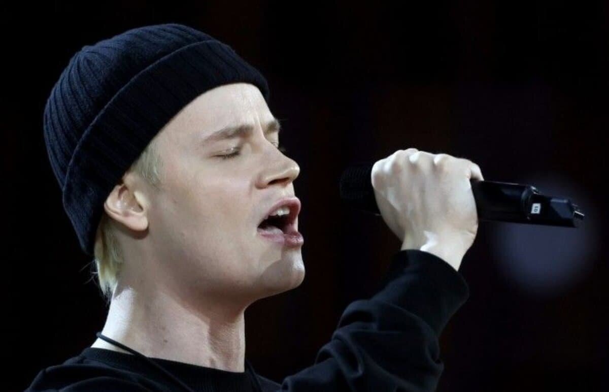 певец шаман новости на сегодняшний день. Shaman ярослав дронов 2023. шаман ярослав дронов. ярослав дронов в шоу фактор а. ярослав дронов 2022.