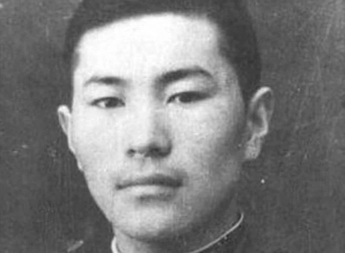      Жанбек Акатович Елеусов