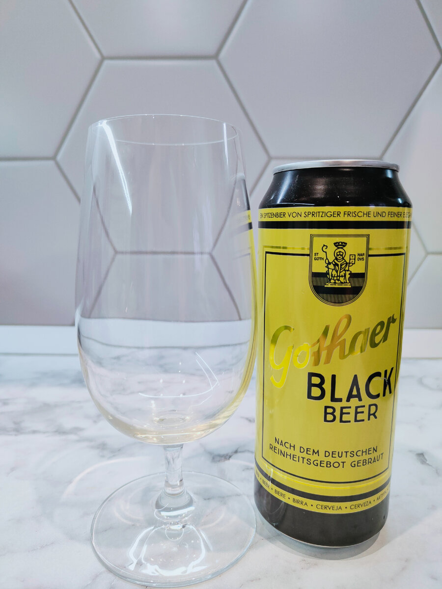 Пиво "Gothaer Schwarzbier" (Готаэр Шварцбир) от OeTTINGER