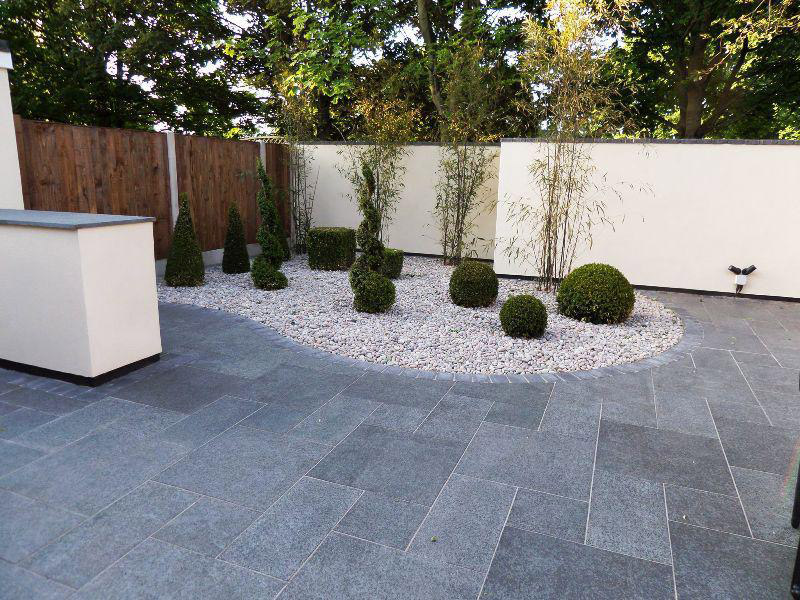 Уверенный лидер в 2023 -  ландшафтные плиты