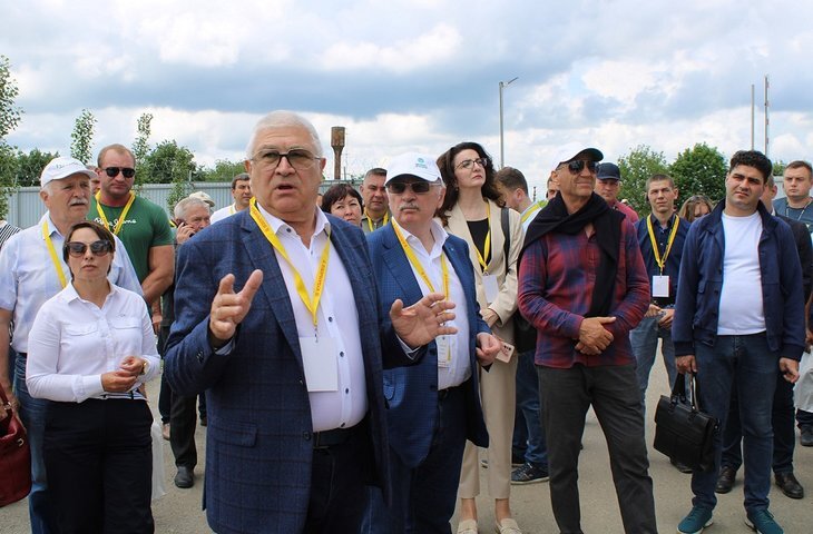     День Поля в «Кубаньхлебе»: дождь работе не помеха!
