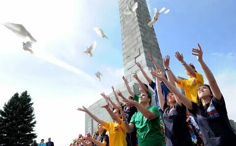 Молодёжь России о прошлом и будущем