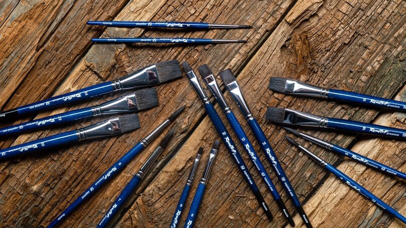 Кисти Roubloff Premium Squirrel mix Flat и Roubloff Premium Squirrel Round