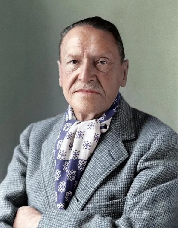 Сомерсет Моэм в старости 