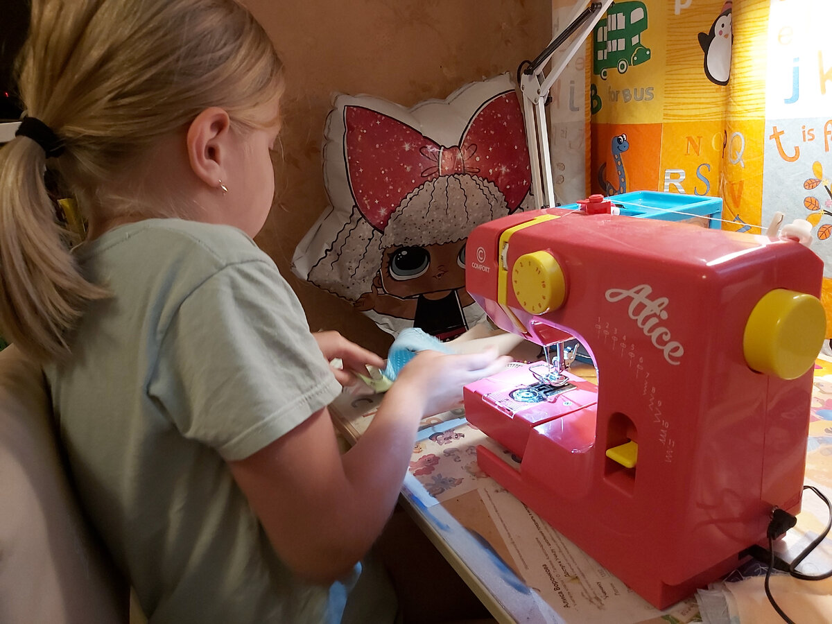 Швейная машина Alice