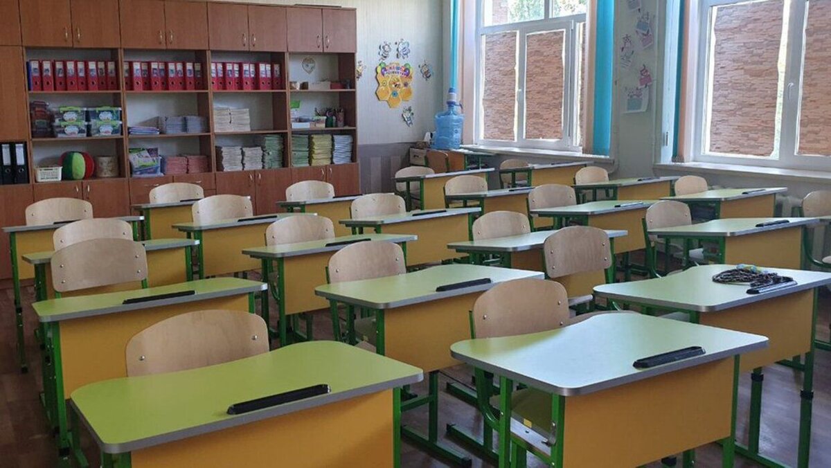 https://24tv.ua/education/ru/shkoly-perehodjat-na-distancionnuju-uchebu-naskolko-i-gde-deti-budut-uchitsja-onlajn-ucheba_n2308189