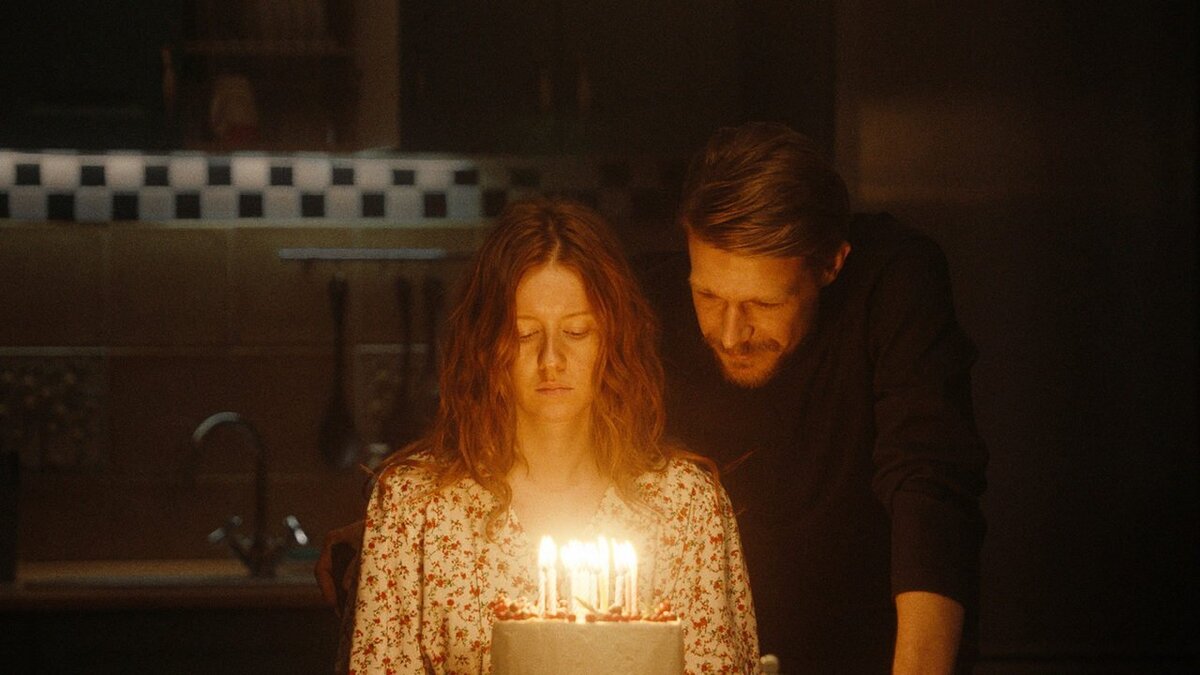      Ирина Старшенбаум и Никита Ефремов в главных ролях