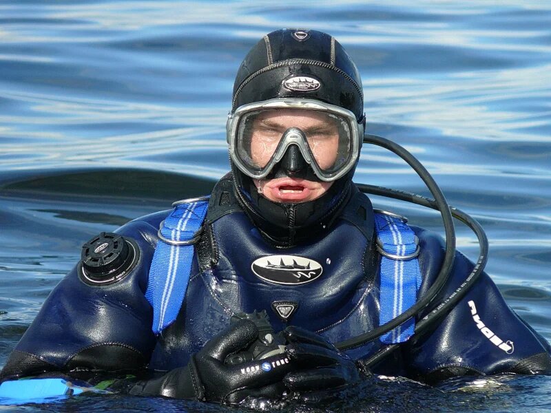 Водолаз фото. Водолаз. Профессия водолаз. Профессия аквалангист. Водолаз и аквалангист.