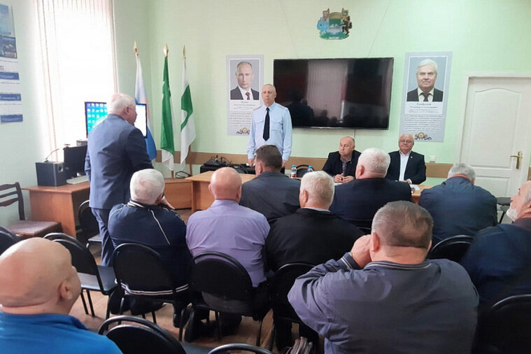    На заседании избрали нового председателя совета