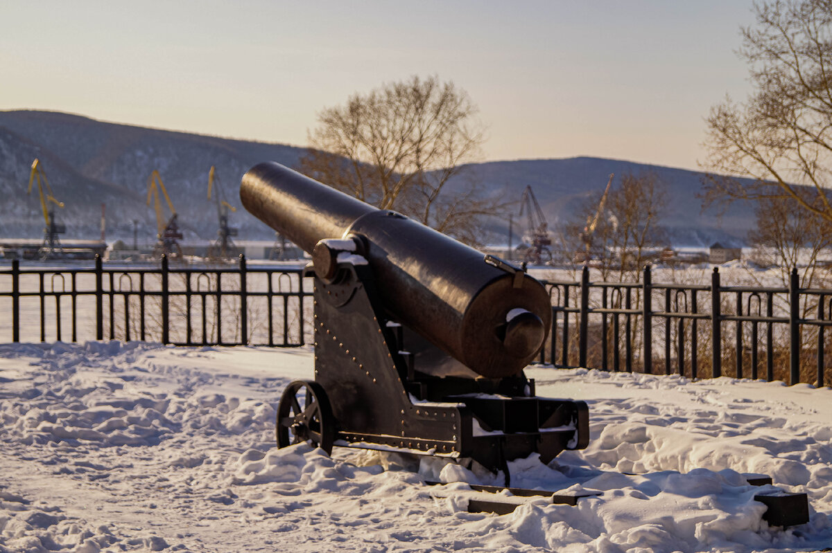 Двухпудовая корабельная бомбовая пушка