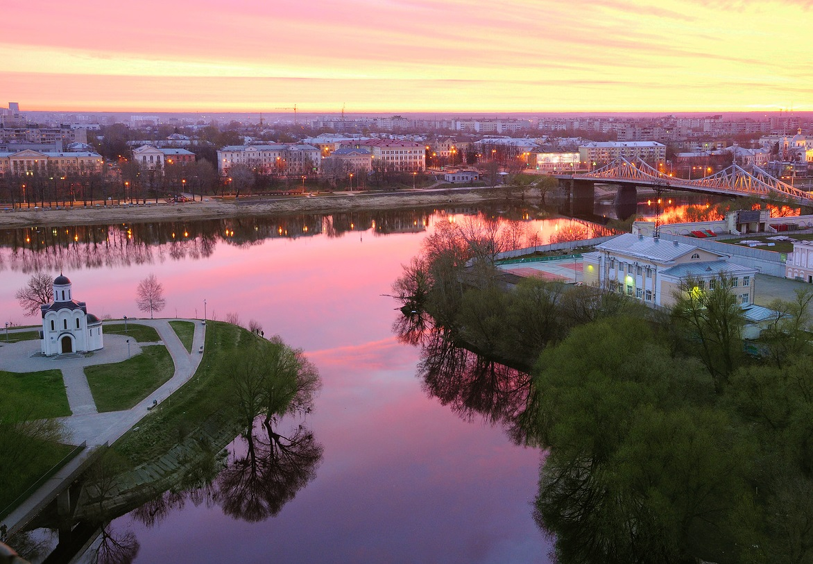 Впадение реки Тьмаки в Волгу Тверь. Городской округ город Тверь. Тверь центр города. Современная Тверь.