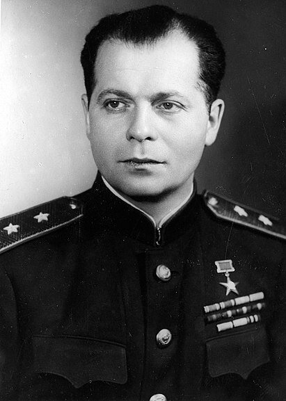 Жозеф Яковлевич Котин (26 февраля [10 марта] 1908, Павлоград, Екатеринославская губерния, Российская империя — 21 октября 1979, Ленинград, РСФСР, СССР) — советский учёный и конструктор танков и тракторов