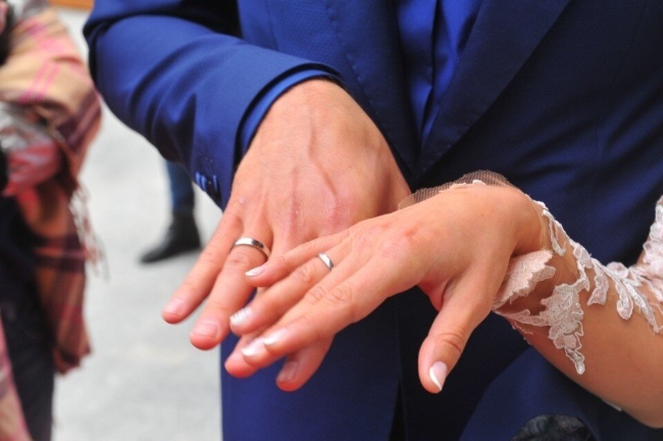     Девушка приняла предложение бойфренда. Евгения ГУСЕВА