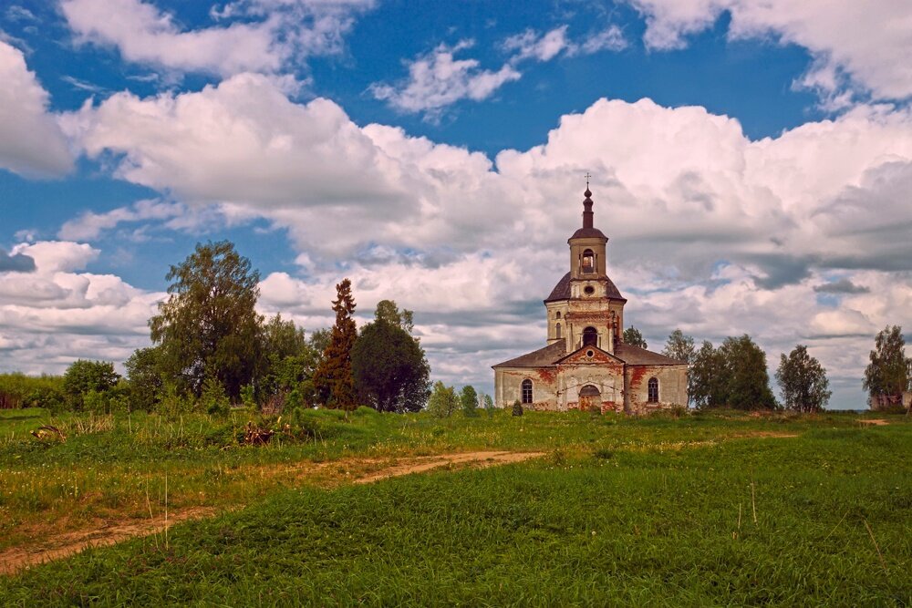 Сельская Церковь с названиями