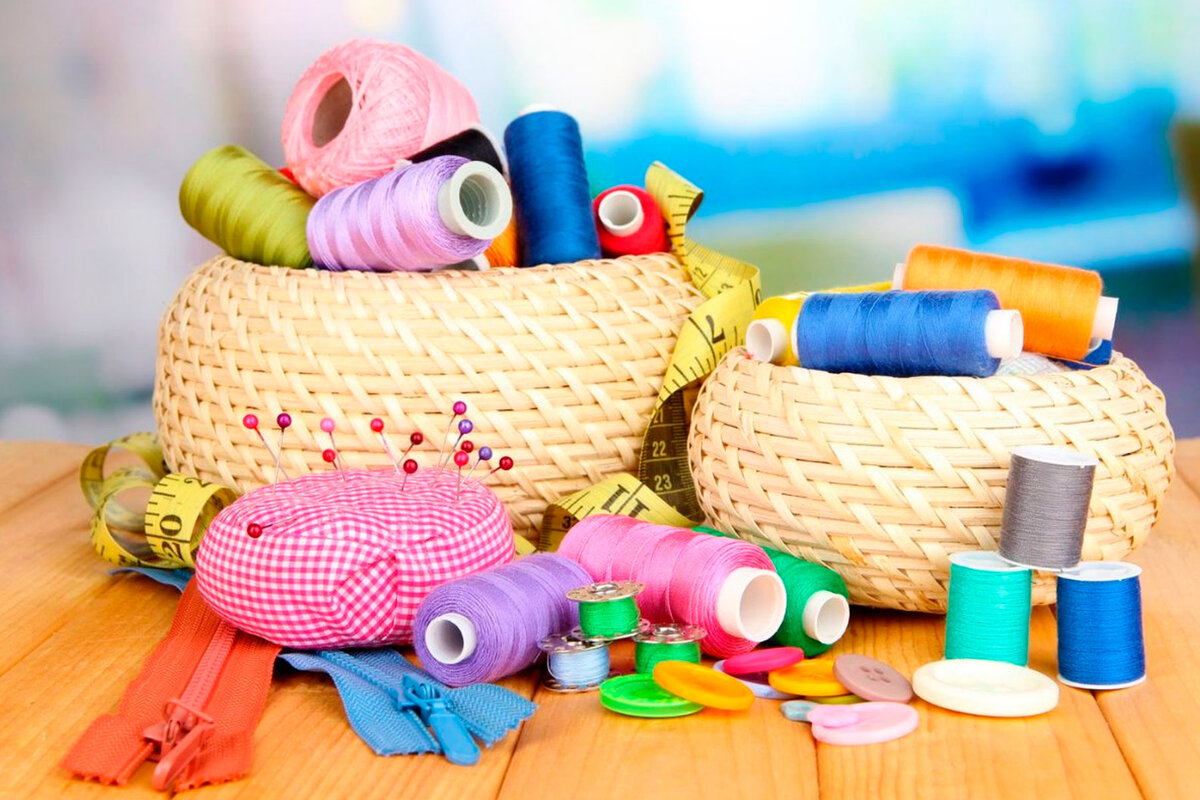 клубок ниток. красивое рукоделие. нитки для рукоделия. рукоделие. увлечение рукоделием.