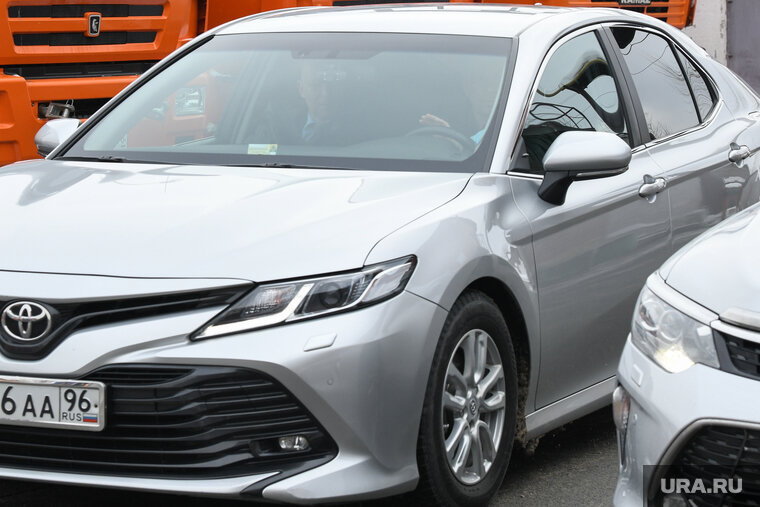    Средняя стоимость автомобиля из-за границы составляет 1,5 млн рублей