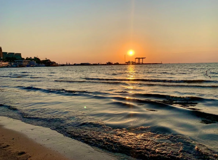 Что в анапе с морем. Море Анапа Джемете. Анапа Витязево море. Анапа Джемете закат. Черное море Витязево.