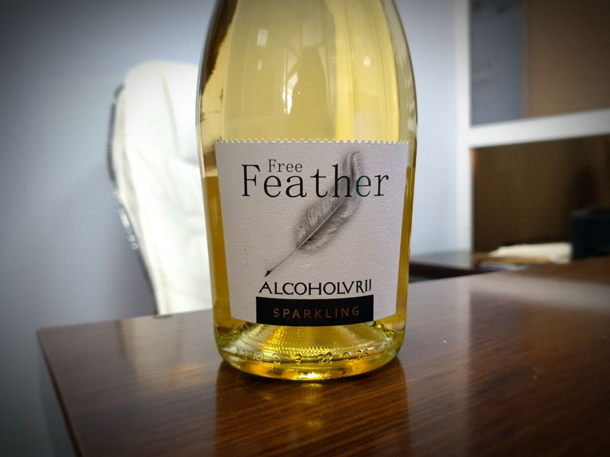 Безалкогольное вино Free Feather