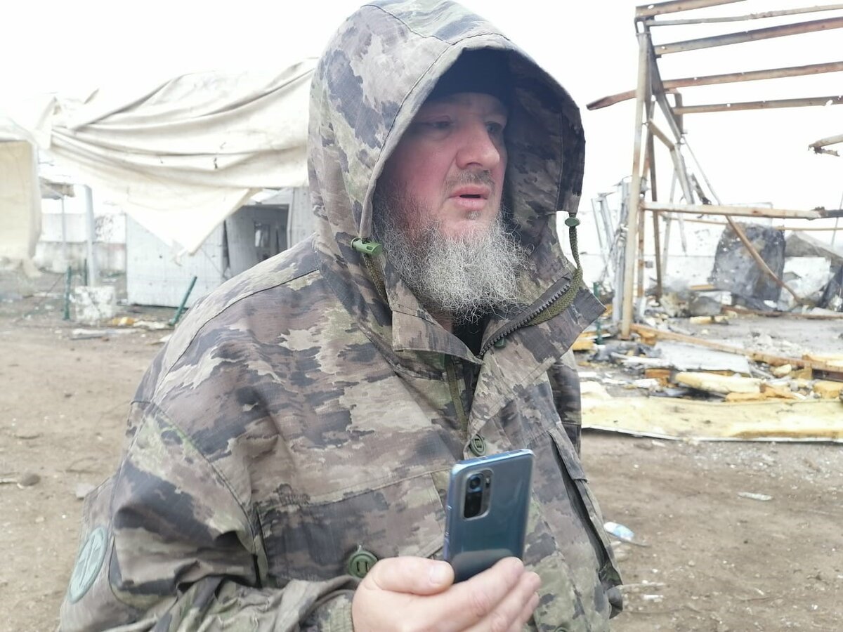 Отец Никифор настоятель старонижестеблиевского храма.