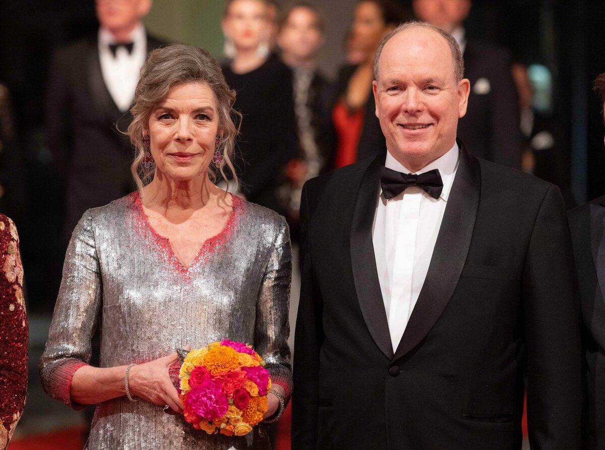    Князь Альбер II с сестрой КаролинойLegion-Media