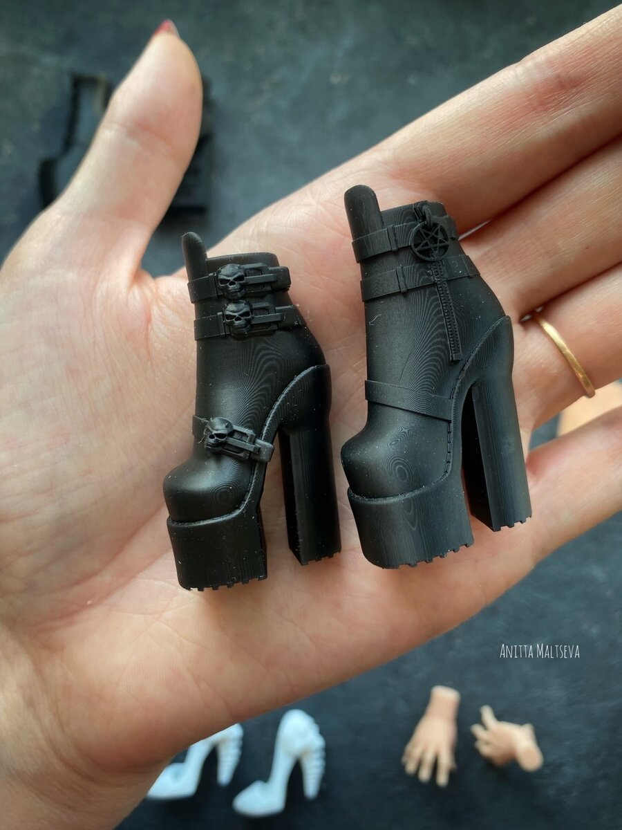 Ботинки с черепками для образа Неферы