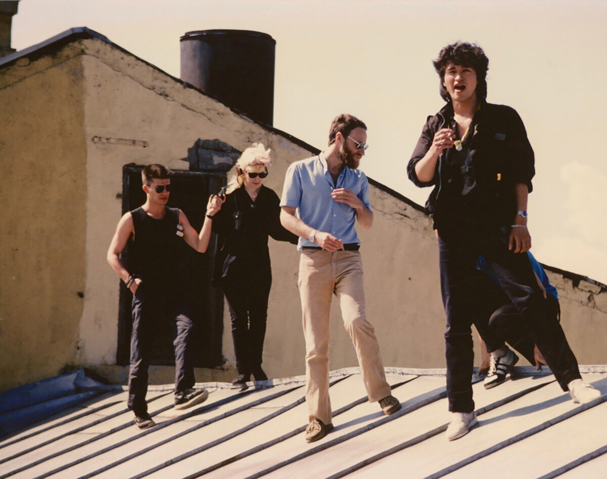 Виктор Цой на крыше...