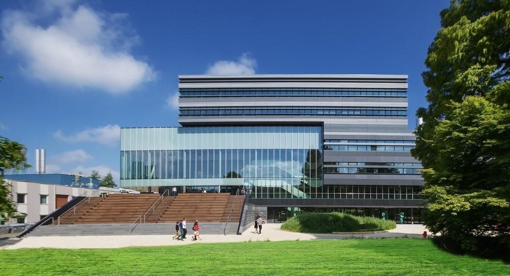 Химический инновационный кластер Chemelot. Источник фото: © Ector Hoogstad Architecten https://www10.aeccafe.com/blogs/arch-showcase/2016/12/11/brightlands-chemelot-campus-in-geleen-netherlands-by-ector-hoogstad-architecten/