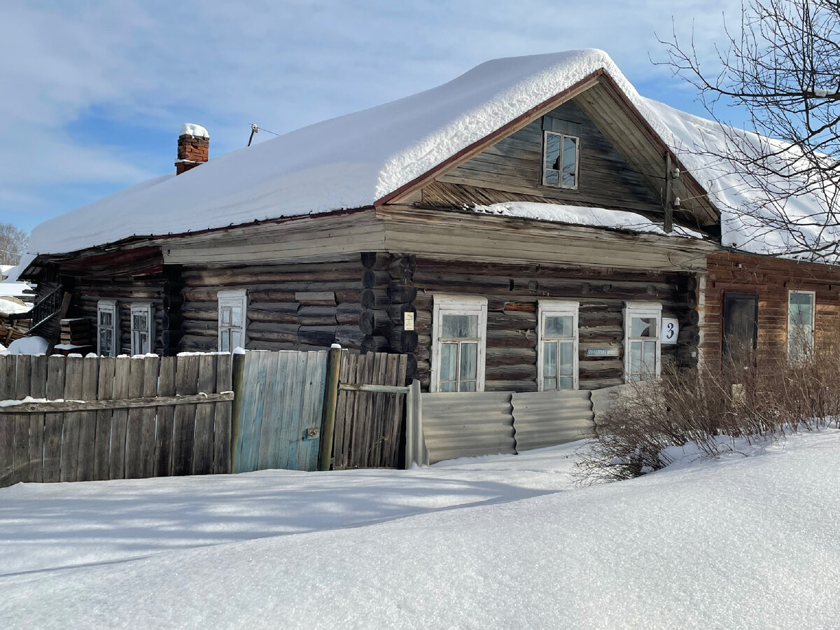 Типичный пятистенок с одним перерубом по середине 