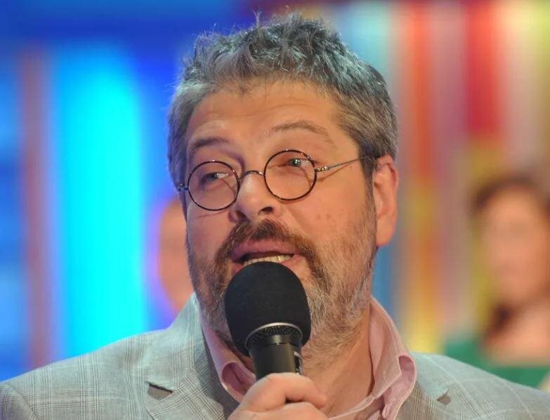 Где сейчас гуревич ведущий сто к одному. Александр Гуревич КВН. Александр Гуревич СТО К одному. Александр Гуревич 1995. Александр Гуревич весёлые ребята