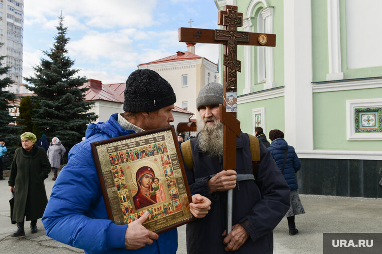    В МИД Украины раскритиковали участие российского и украинского подростка в Крестном пути