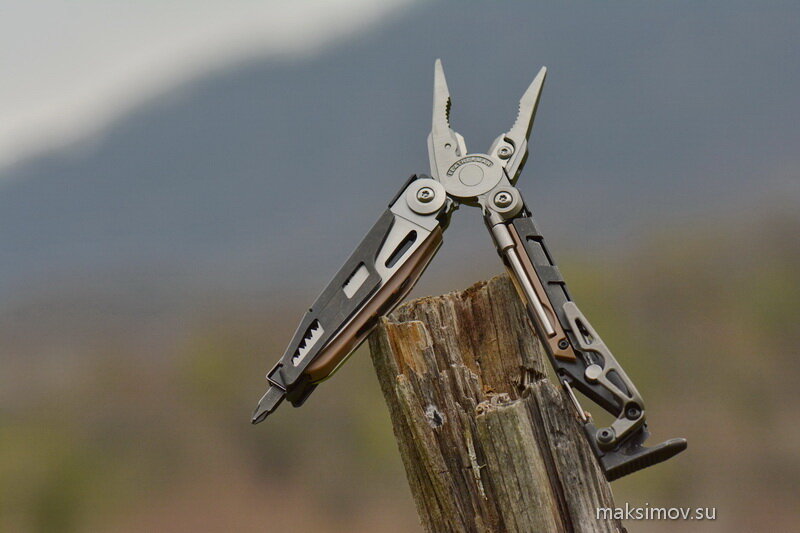Военный мультитул Leatherman MUT. Мощный инструмент,
который имеет целый набор приспособлений для ухода за AR винтовками 
