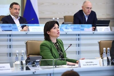    Заместитель председателя правительства Московской области Анна Кротова на совещании Губернатора Московской области Андрея Воробьева с руководящим составом правительства Московской области и главами городских округов © Антон Чернов, «Подмосковье Сегодня»