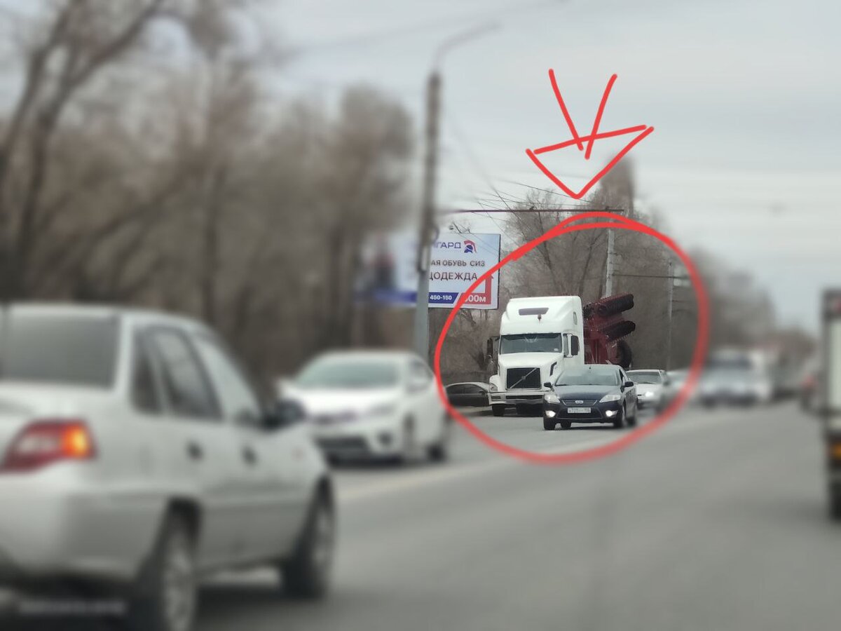 знак туфля на автомобиле