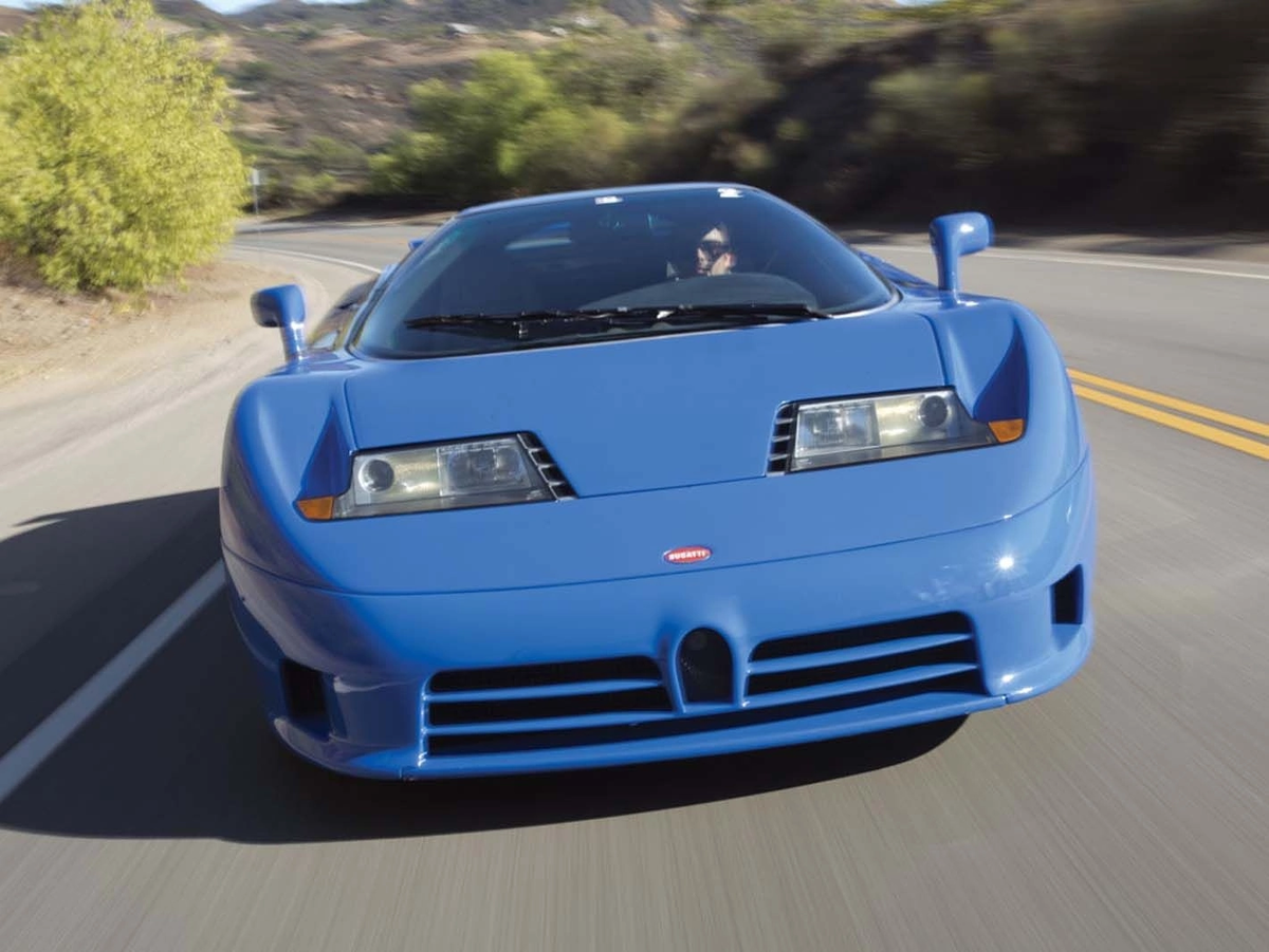 История редкой Bugatti EB110 | Давай про автомобили! | Дзен