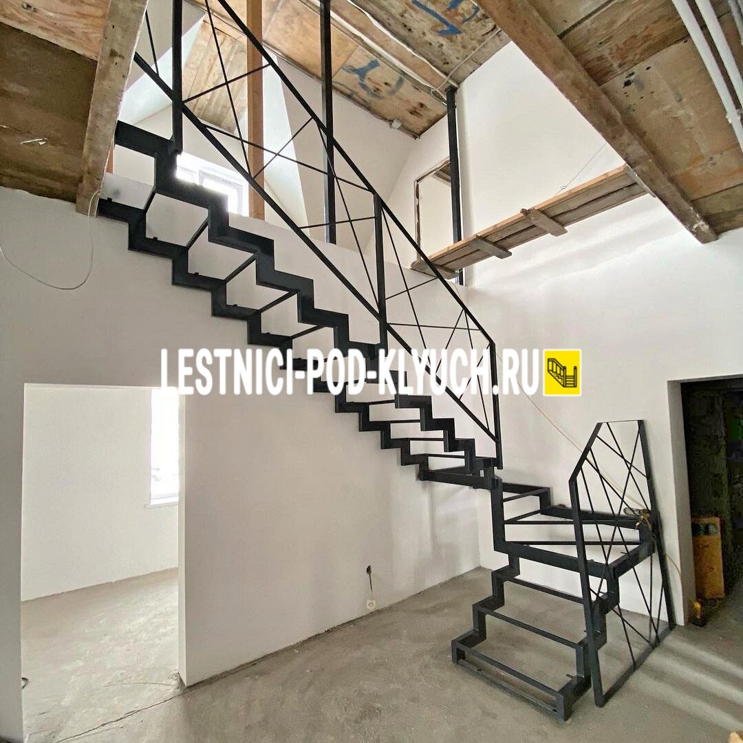 Принимаем звонки: пн-вс с 8:00 до 21:00 (+7 499 490-72-90). Электронная почта: info@lestnici-pod-klyuch.ru