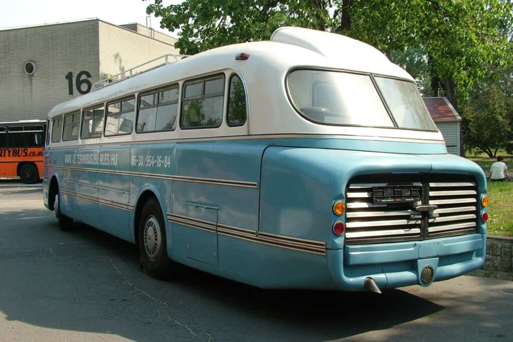 Красивые старые машины автобусы