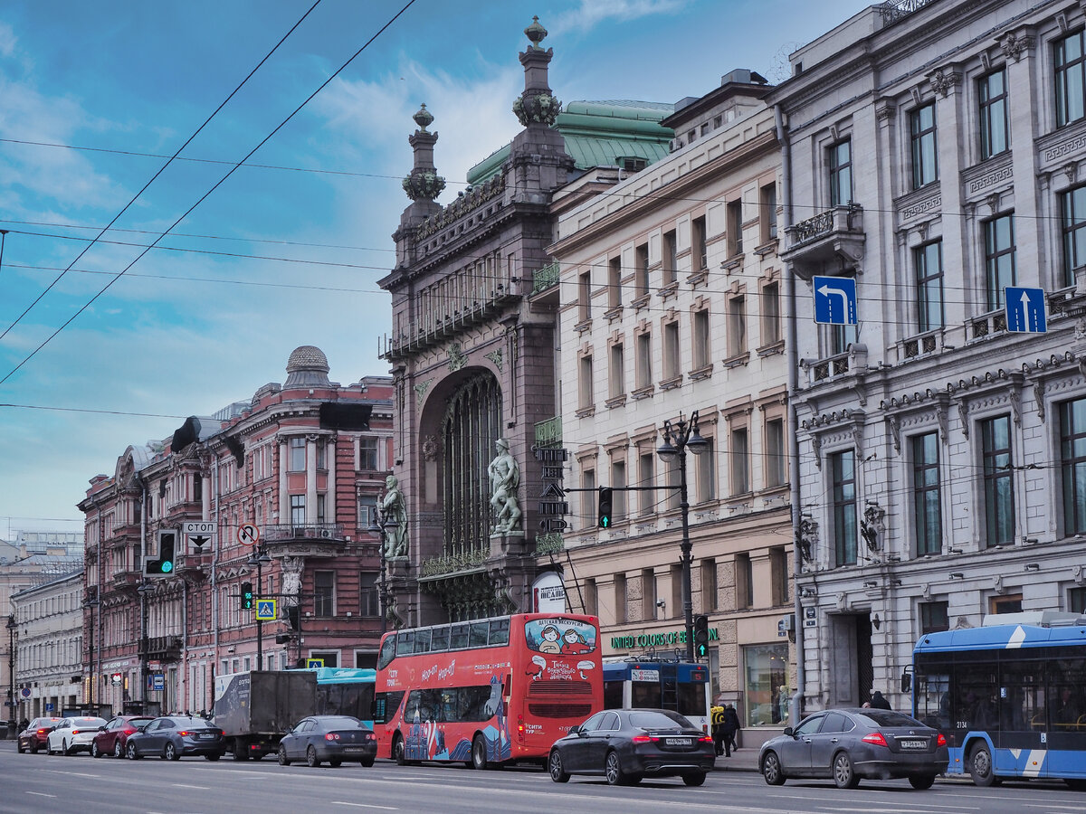 Неизвестный Невский проспект: открытые парадные, видовые площадки и ...