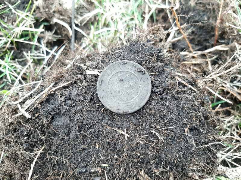 3 копейки Николая II, в 30 метров от машины и на первом же сигнале под катушкой.